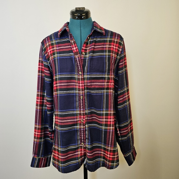 American Eagle Outfitters red and blue plaid flannel button-down shirt M US - Picture 2 of 9
